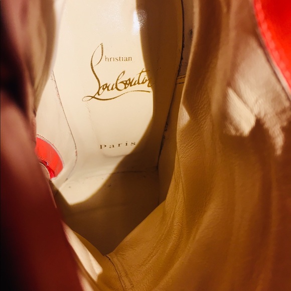 [SOLD]❤️Christian Louboutin So Kate Booties - Picture 4 of 8
